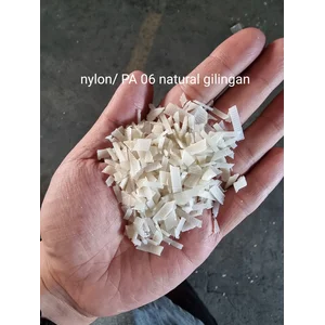 Biji Plastik Nilon Natural 06