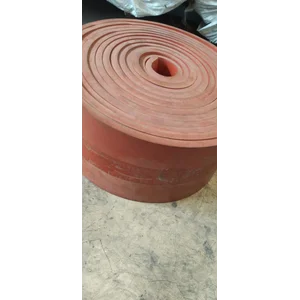 RUBBER SKIRT  HITAM DAN MERAH