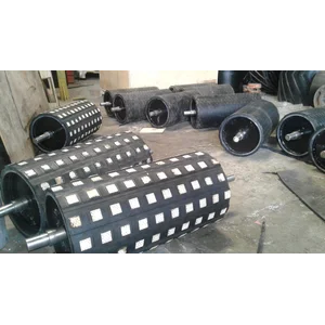 Rubber Lagging Pulley Diamond dan Ceramic Pulley Conveyor