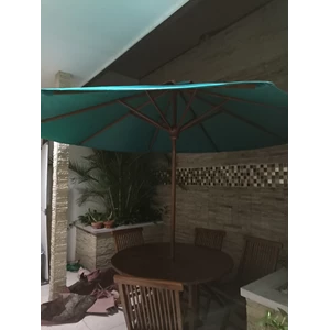 Tenda payung taman dan kafe