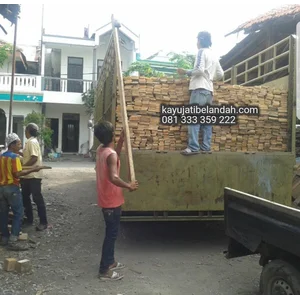 Kayu Bekas Palet Jati Belanda  Ukuran 2x8x110 cm  Per Batang