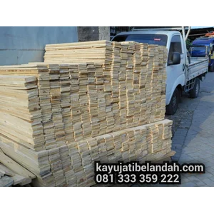 Kayu Bekas Palet Jati Belanda  Ukuran 2x14x110 cm  Per Batang