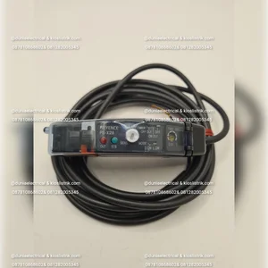 Keyence  PSX- 28 Photoelectric Switches 