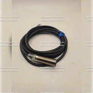 Inductive Proximity Switches Omron / Proximity Sensor E2B-M12KS04-WP-B1 Omron