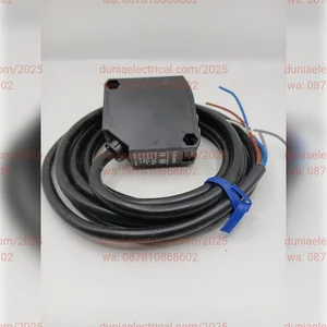 Photoelectric Switch E3JK-RR12-C 240 Vac Omron 