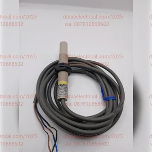 Capacitive Proximity Switches Omron E2K-X4ME1 