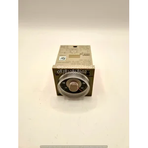 Timer Analog Omron H3CR-A 11 Pin 220 Vac