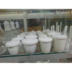 Cawan Porselen Plus Tutup 30mL Berlubang