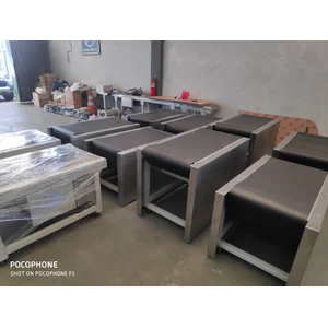 Conveyor Belt Check In Bandara