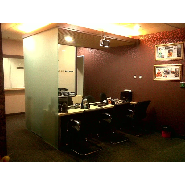 Renovasi Kantor By UD. Arsha Design