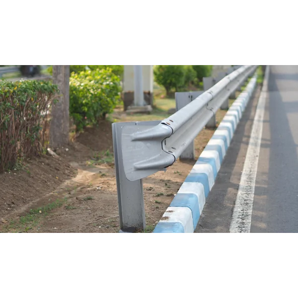 guardrail  pagar pengaman / pagar pembatas jalan tol 