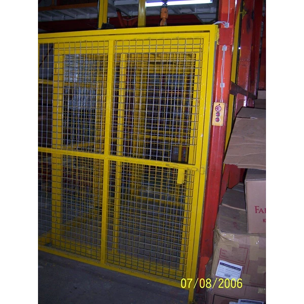 Fabrikasi Cargo Lift / Lift Barang Semua kapasitas & Ukuran By PT. Indoputra Perdana