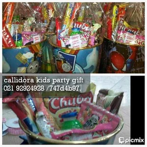 Souvenir Tong Sampah Snack lengkap