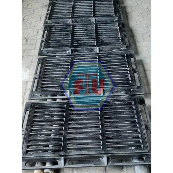 Grill Penutup Lubang Saluran Air