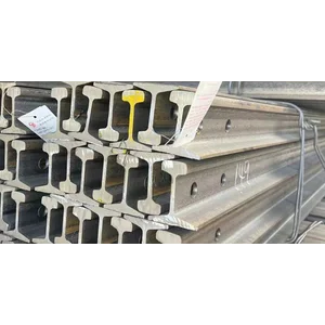 Rel Kereta Api Baja Karbon 