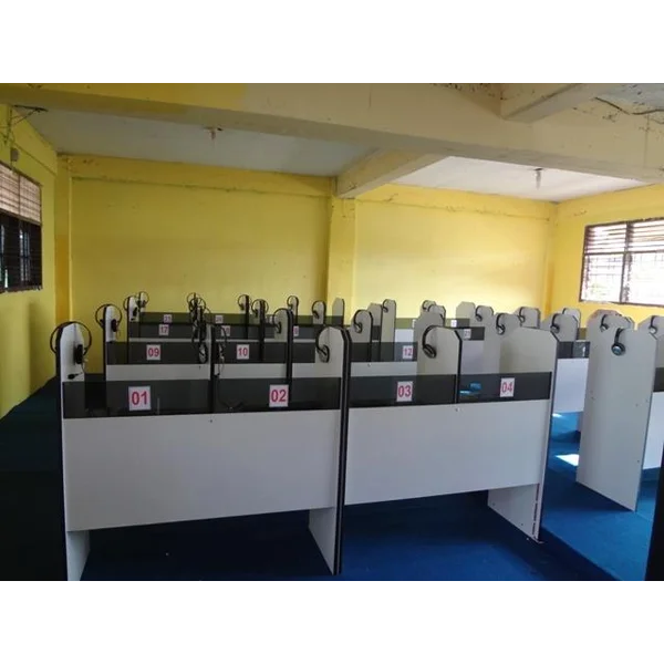 Meja Komputer Lab Bahasa