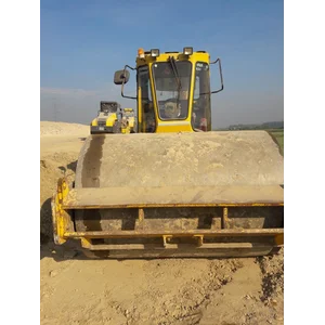 Alat Berat Excavator Pc200-8 Surabaya