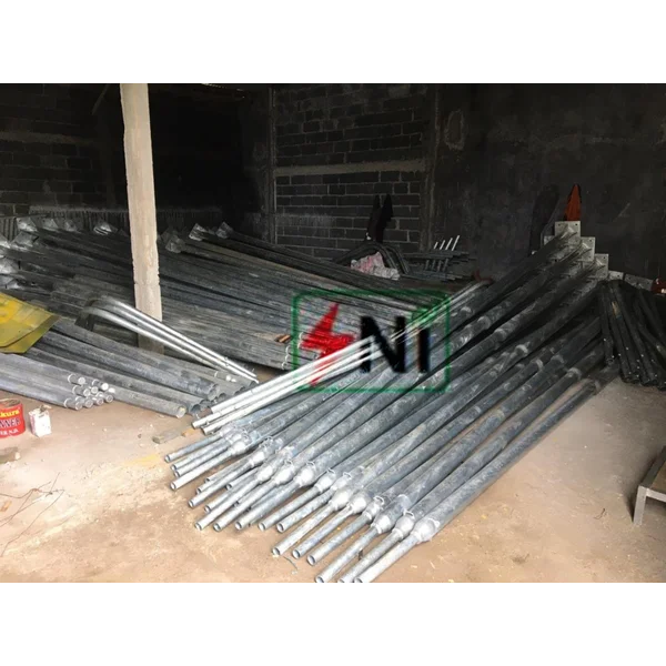 Tiang lampu pju bulat SNIpole 6 meter
