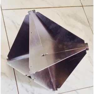 Radar Reflector for marine buoy light