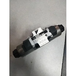 SELENOID CONTROL VALVE DAIKIN LS-G02-4CP-30-EN VOLTASE DC 24