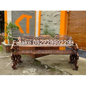 kursi taman besi