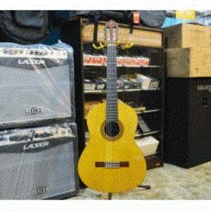 Yamaha Classic Guitar C-315 Akustik Nylon