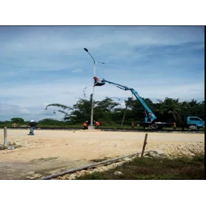 Jasa Pemasangan Penerangan Jalan Umum PJU Untuk Infrastruktur Jalan (Konstruksi Jembatan)