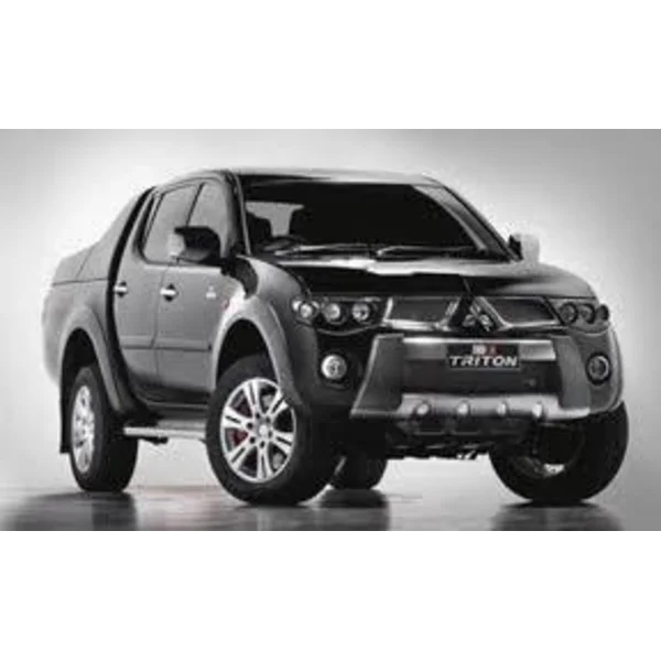 Mobil Mitsubishi Triton Exceed Dc 2.5 Cc 