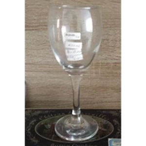 P048 230Ml Wine Glass