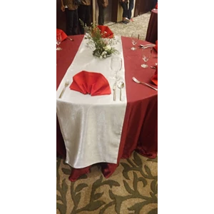 Table cloth and table runner