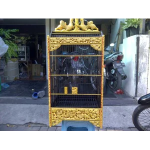 Sangkar ukir kotak motip ayam. Uk 42x42 finishing natural