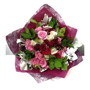 Bunga Tangan Wedding Mawar Pink 28