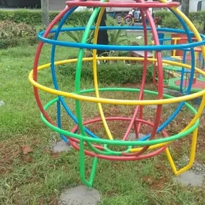 Playground bola dunia mainan anak anak