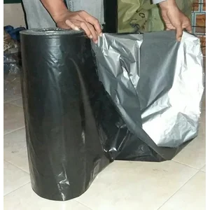 Mulsa Hitam Perak Untuk PERTANIAN
