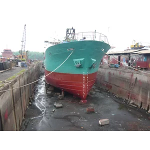 Jasa Perbaikan Segala Jenis Kapal