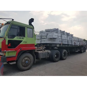 Trailer - Muatan Barang Konstruksi