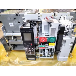 ACB / Air Circuit Breaker Metasol LS 4P Manual Type AS25E4-25H 2500A