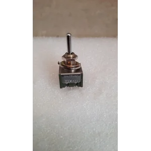 Toogle Switch NKK Type M2020 6A 125VAC
