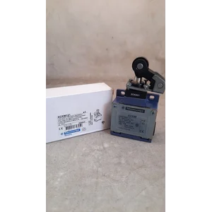 Limit Switch SCHNEIDER Type XCKM121