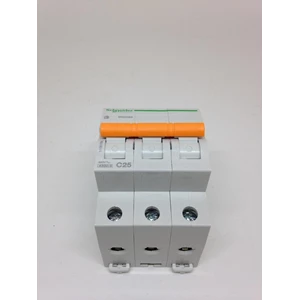 Mcb / Miniature Circuit Breaker Domae Schneider 3P 25A 4.5Ka