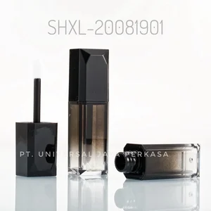 Logo Cetak Kustom Shiny Black Empty High Quality Gradient Lip Gloss Tube Dengan Brush Tip