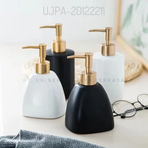 Tempat sabun mandi matte by universal