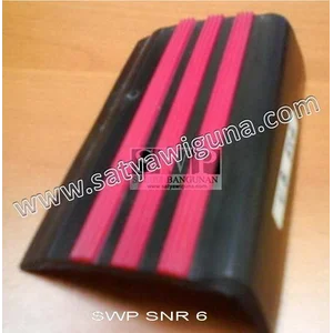 Step Nosing Karet Tangga Hitam Polos
