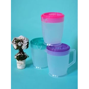 Plastic Teapot Siz3 2 Liter