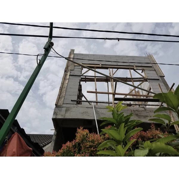 Penyedia Jasa Konstruksi Fisik Bangunan Gedung Tempat Tinggal dan Gudang By CV Pratama Mulia Persada