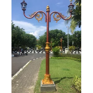 TIANG LAMPU TAMAN KLASIK/ANTIK