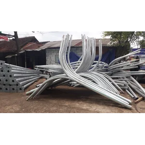 Tiang PJU Oktagonal Double Parabol