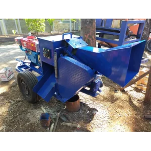 Mesin Pemotong Kayu 400Kg/Jam