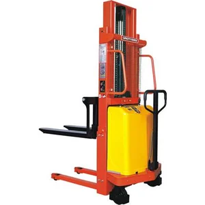 Stacker Semi Electric  D Y C 2020 Merk Dalton