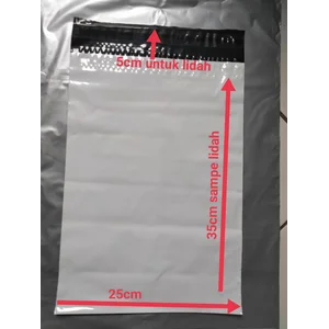 plastik polymailer warna putih susu